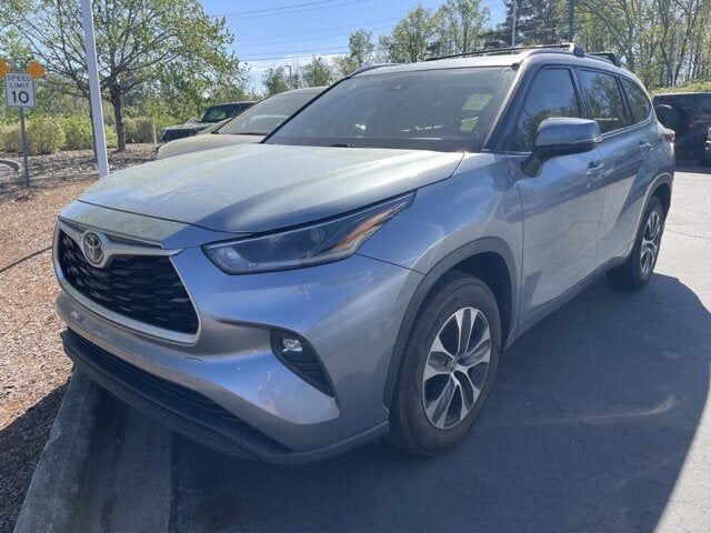 2021 TOYOTA Highlander