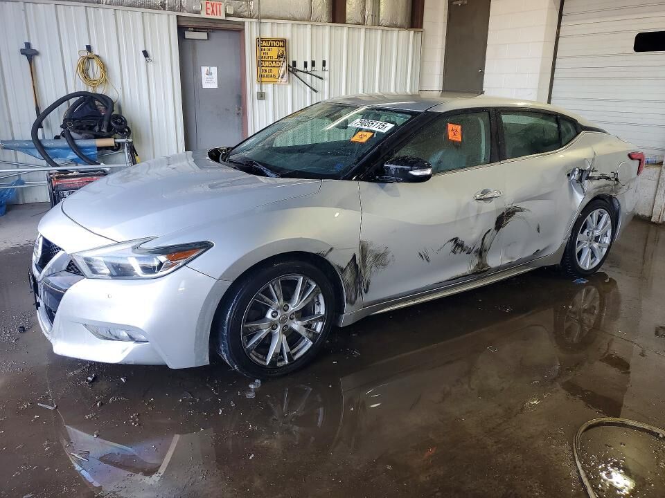 2018 NISSAN Maxima