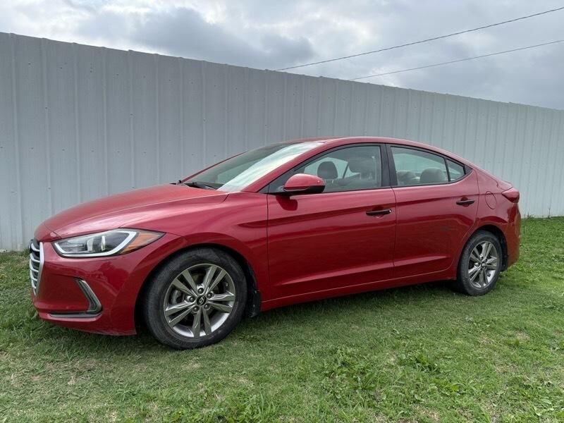 2017 HYUNDAI Elantra