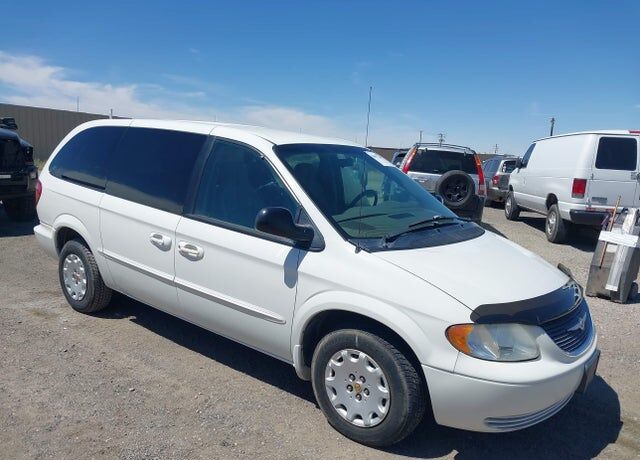 2002 CHRYSLER Town and Country