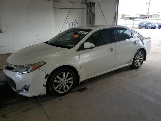 2013 TOYOTA Avalon