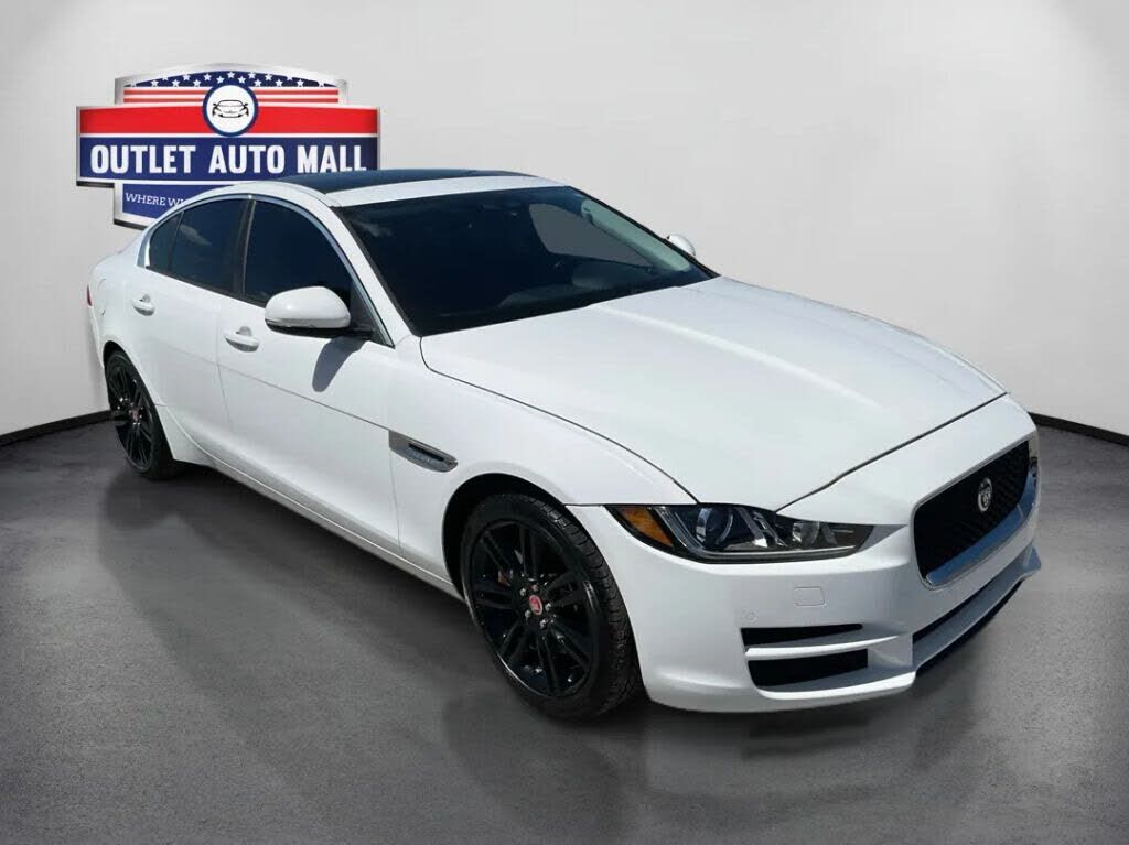 2017 JAGUAR XE