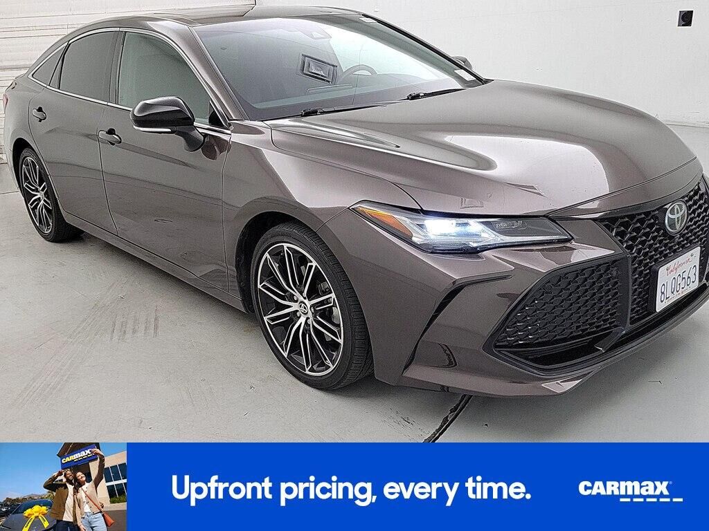 2019 TOYOTA Avalon