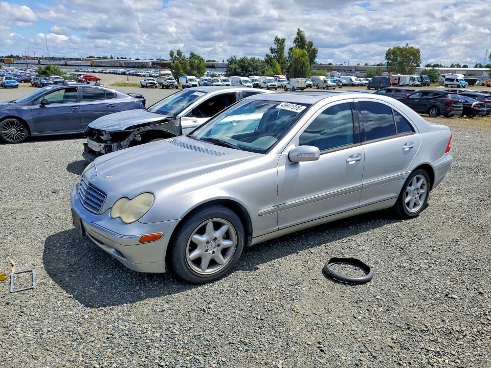 2003 MERCEDES-BENZ C-Class