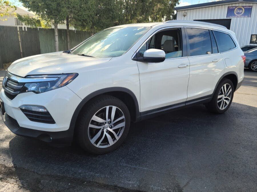 2017 HONDA Pilot