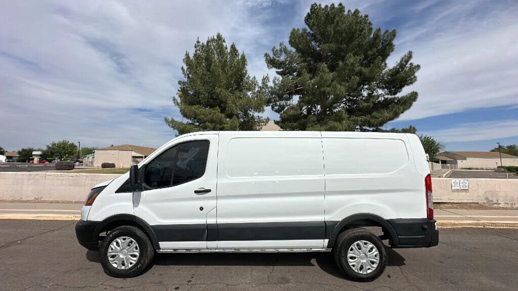 2015 FORD Transit