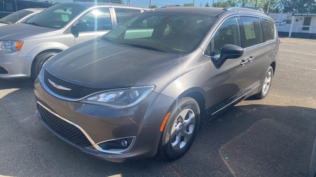 2017 CHRYSLER Pacifica