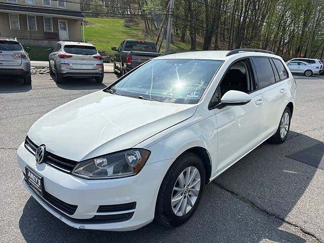2016 VOLKSWAGEN Golf SportWagen