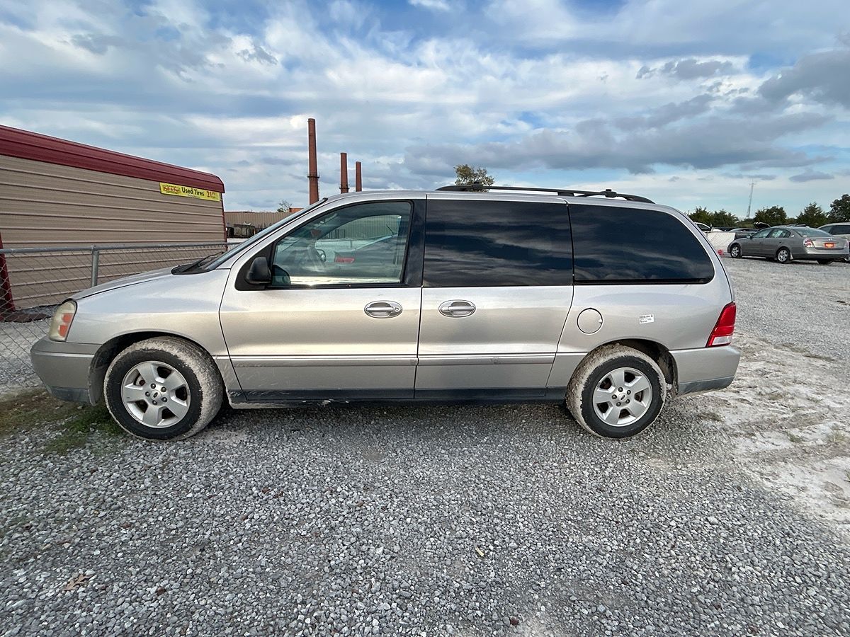 2004 FORD Freestar