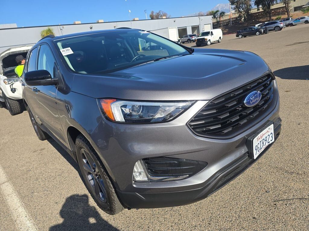2023 FORD Edge