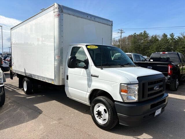 2023 FORD E-350