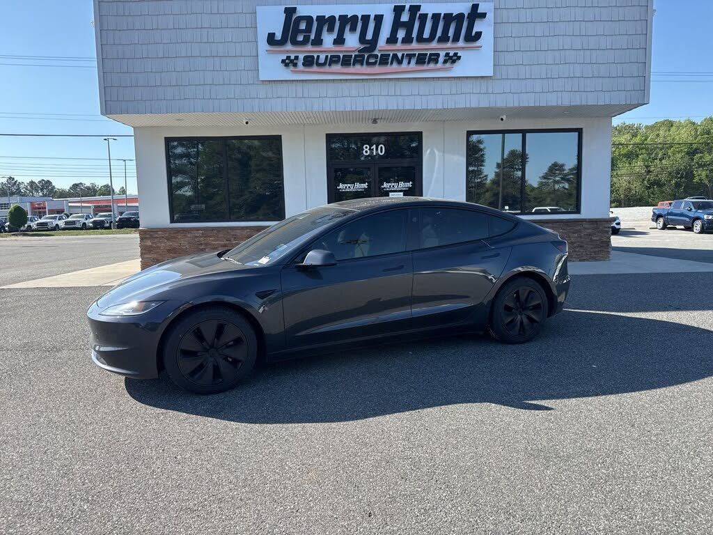 2024 TESLA Model 3