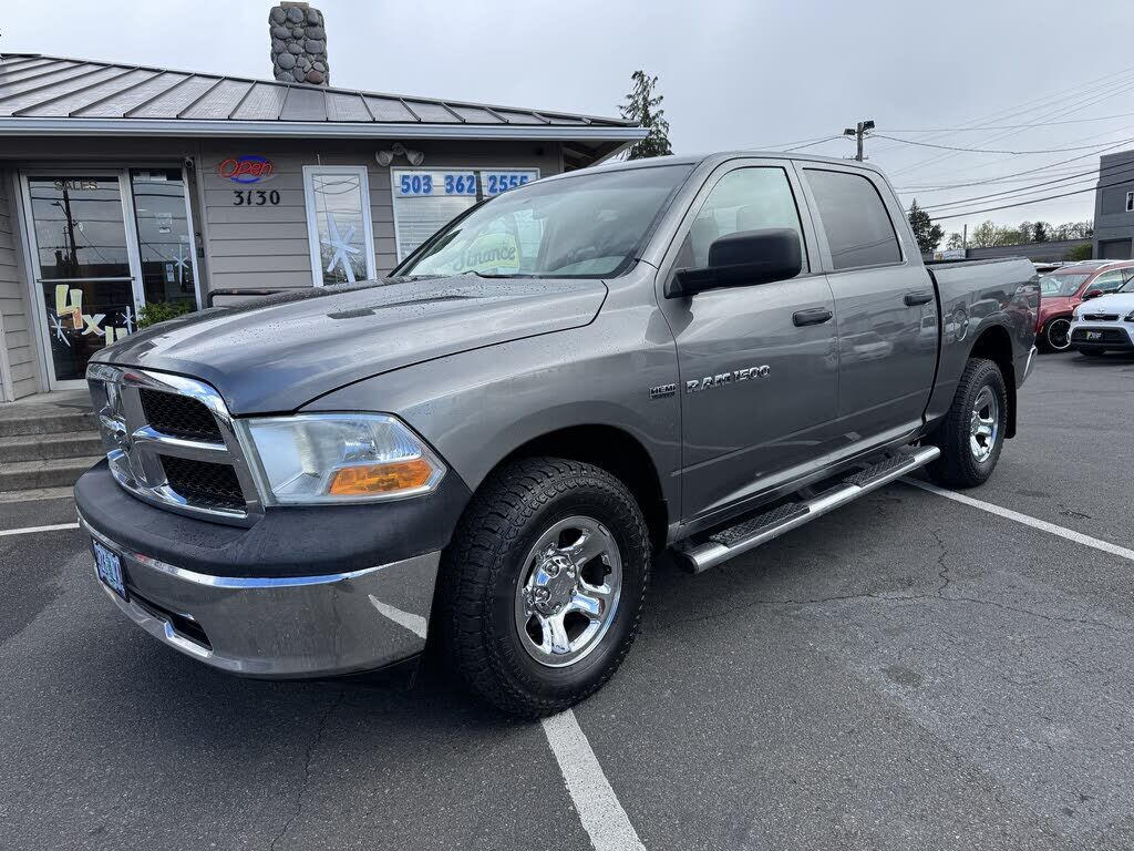 2012 DODGE Ram