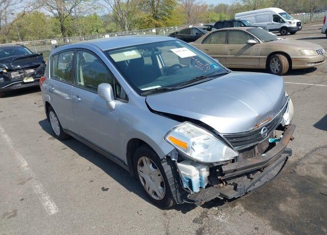 2010 NISSAN Versa