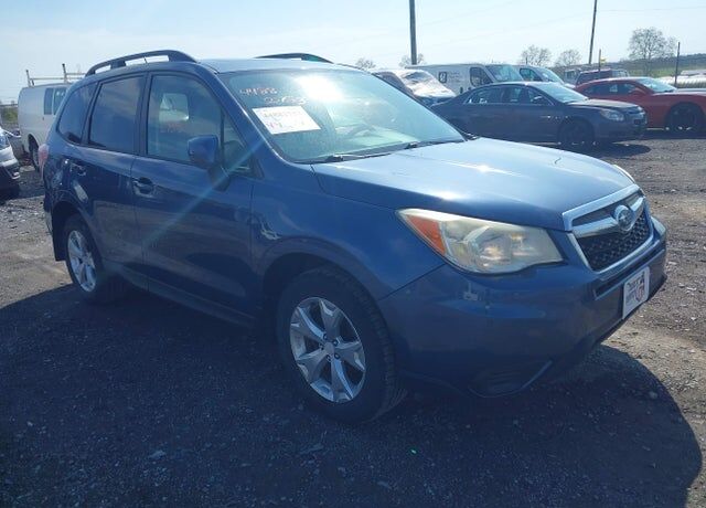 2014 SUBARU Forester