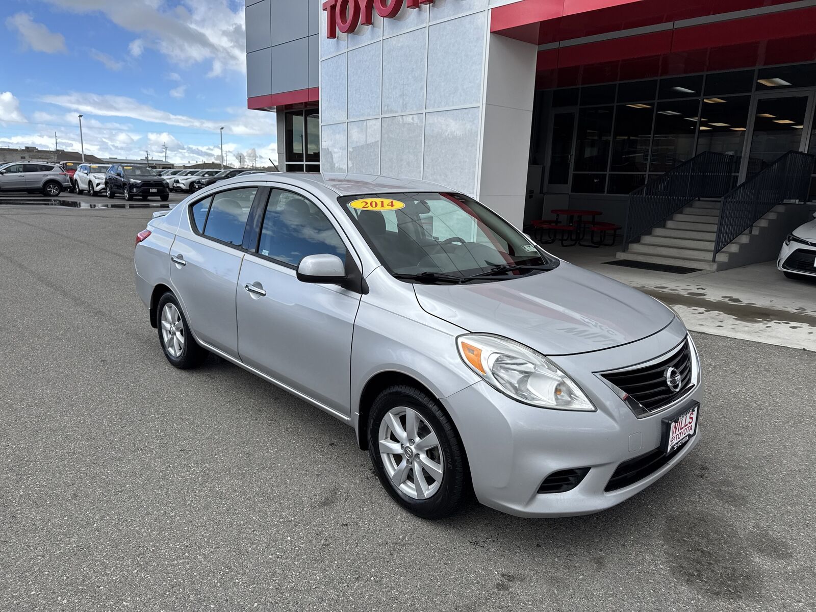 2014 NISSAN Versa