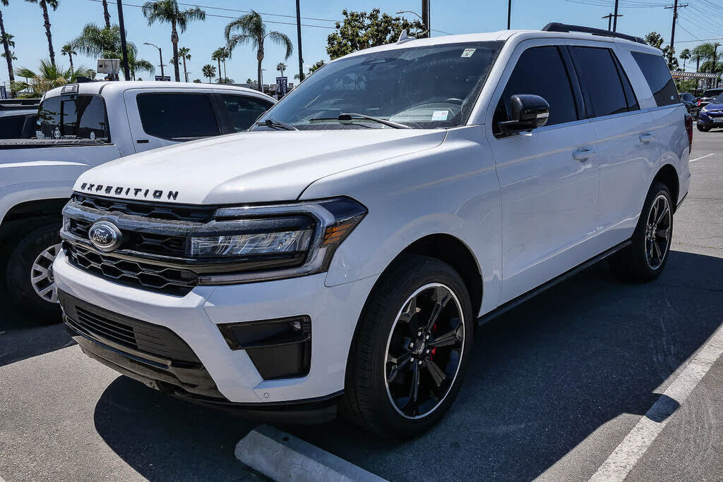 2022 FORD Expedition