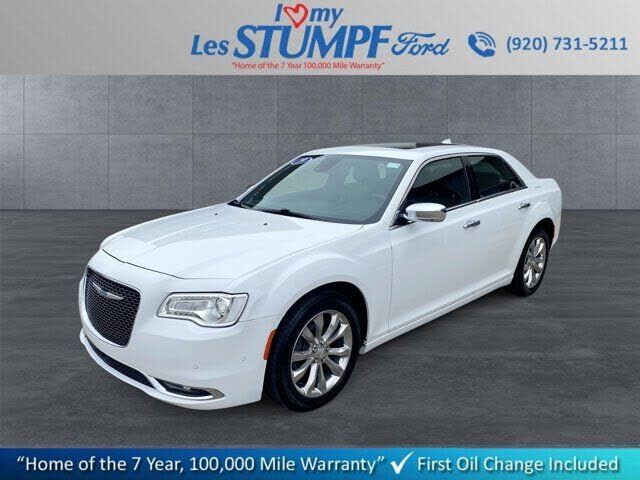 2019 CHRYSLER 300