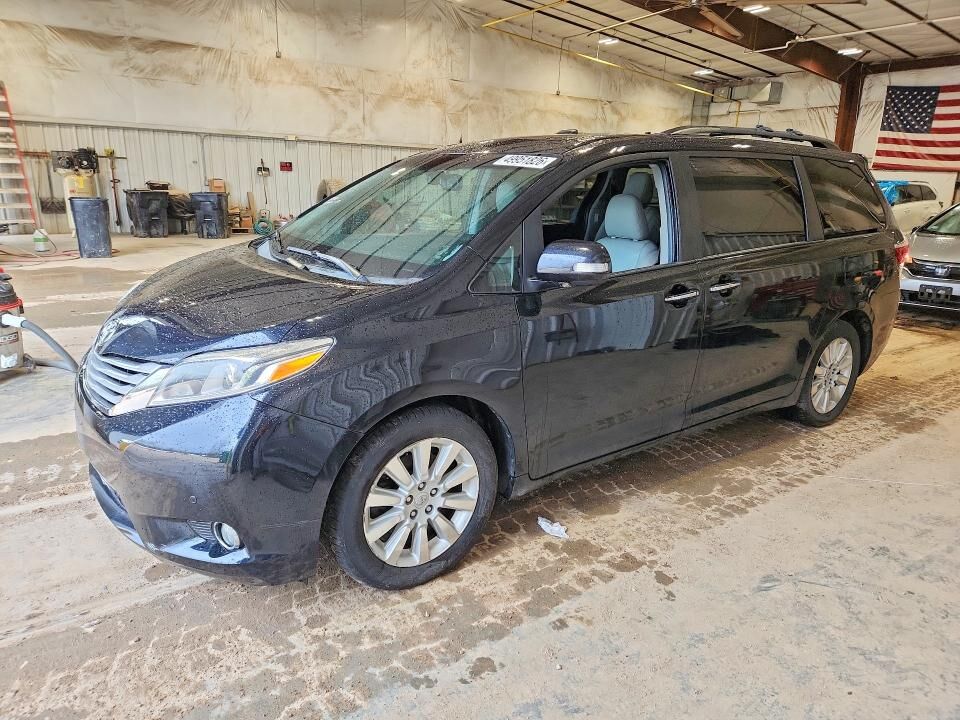 2015 TOYOTA Sienna