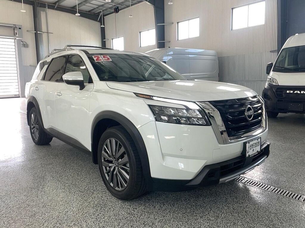 2025 NISSAN Pathfinder