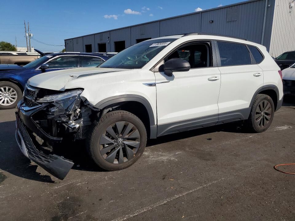 2024 VOLKSWAGEN Taos