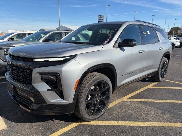 2024 CHEVROLET Traverse