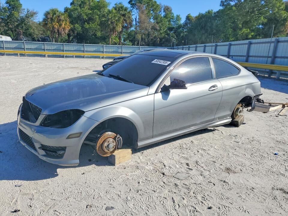 2014 MERCEDES-BENZ C-Class