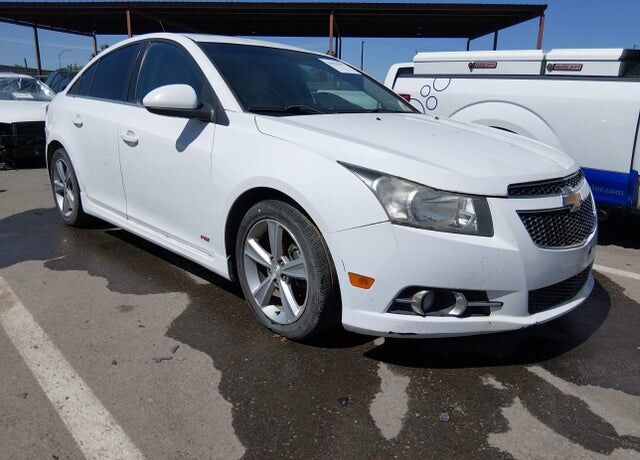 2013 CHEVROLET Cruze