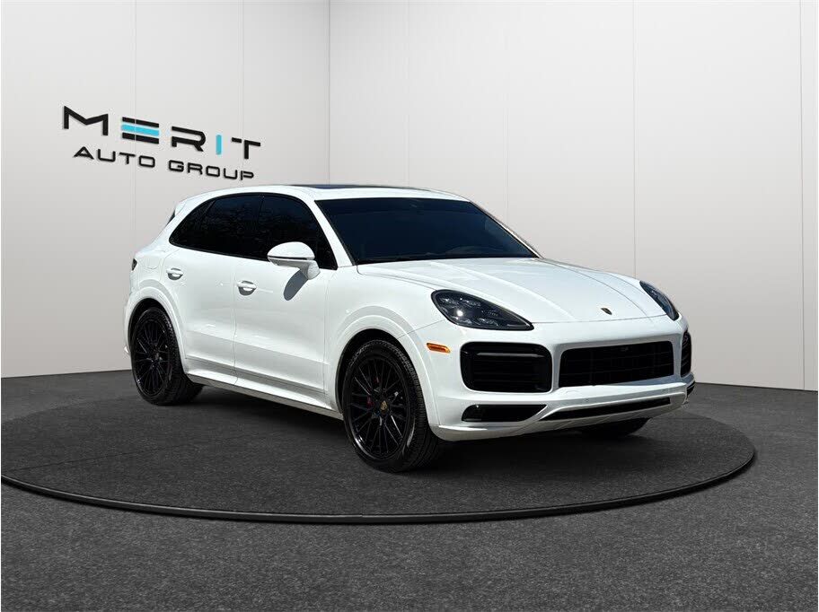 2021 PORSCHE Cayenne