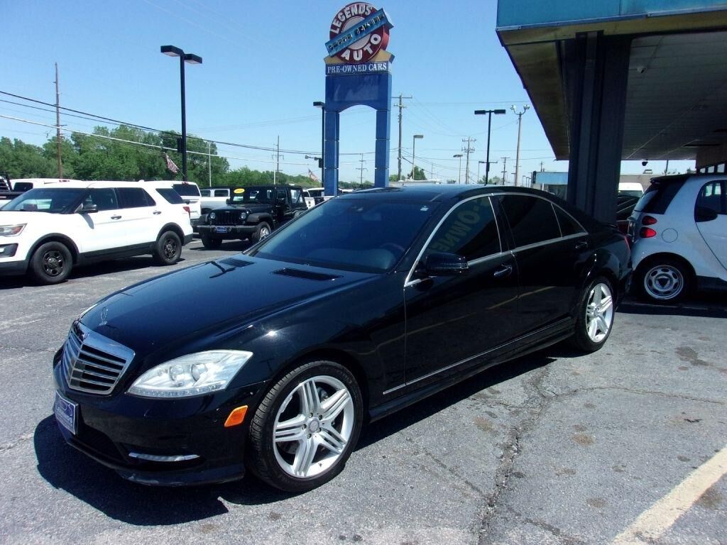 2013 MERCEDES-BENZ S-Class