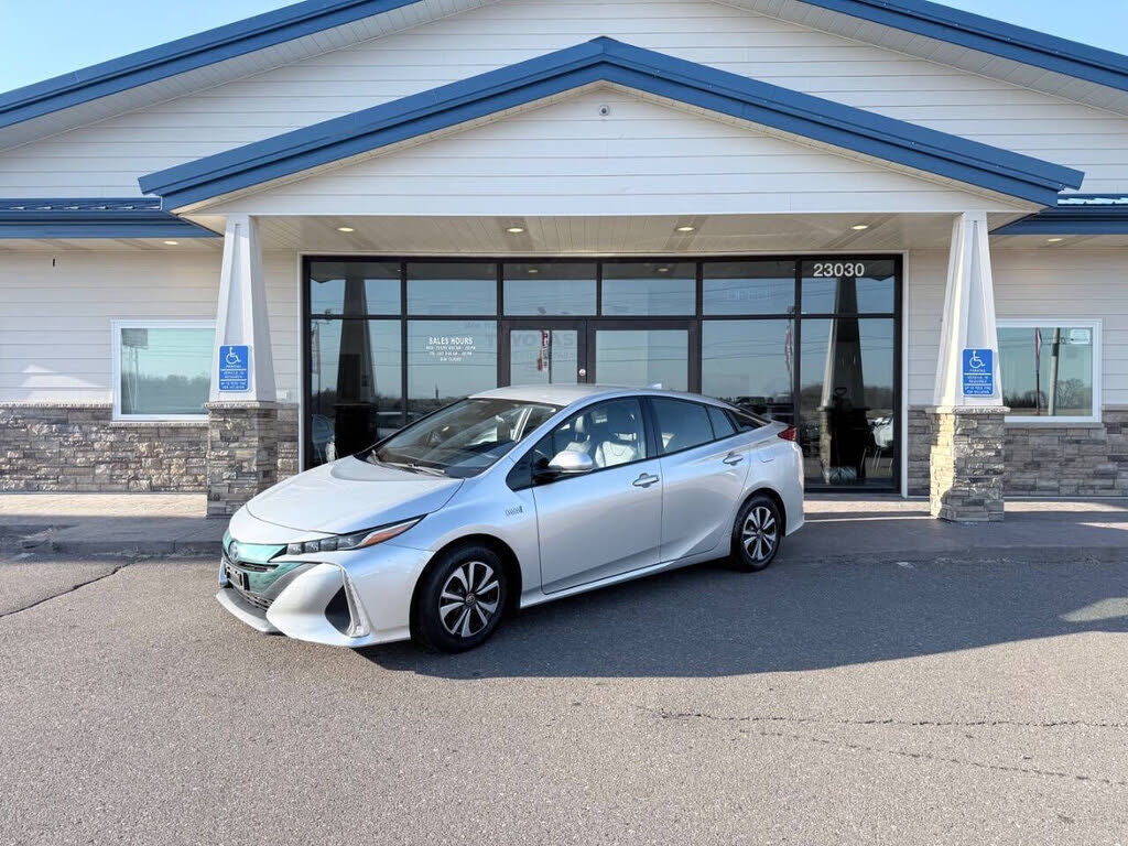 2017 TOYOTA Prius