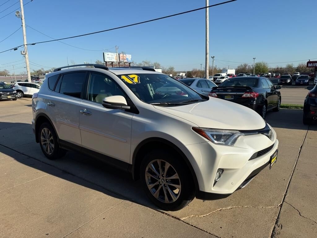2017 TOYOTA RAV4