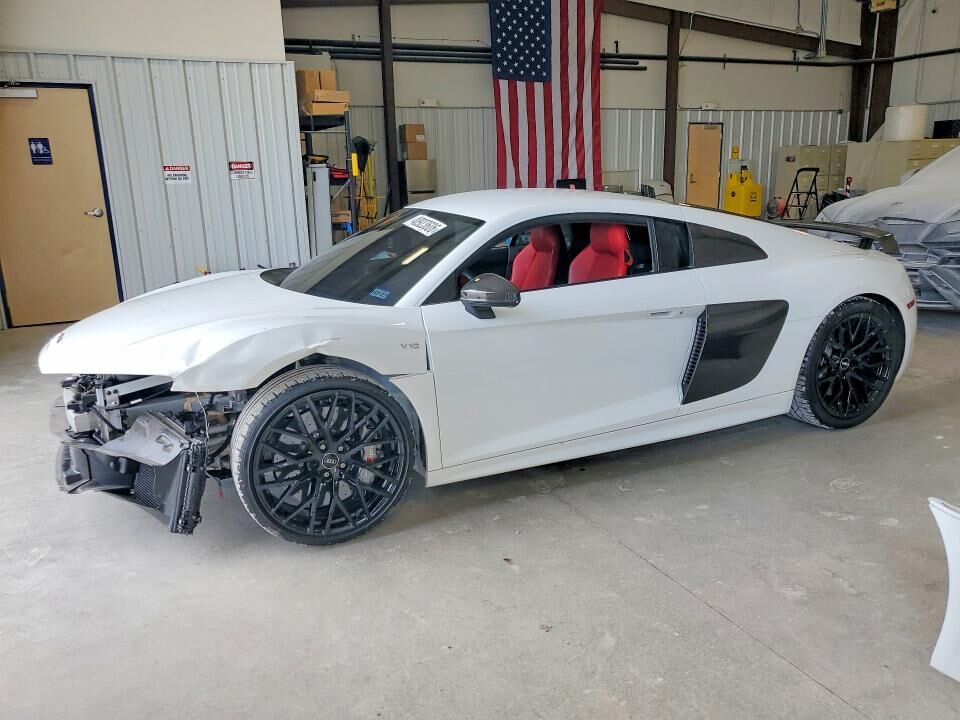 2018 AUDI R8