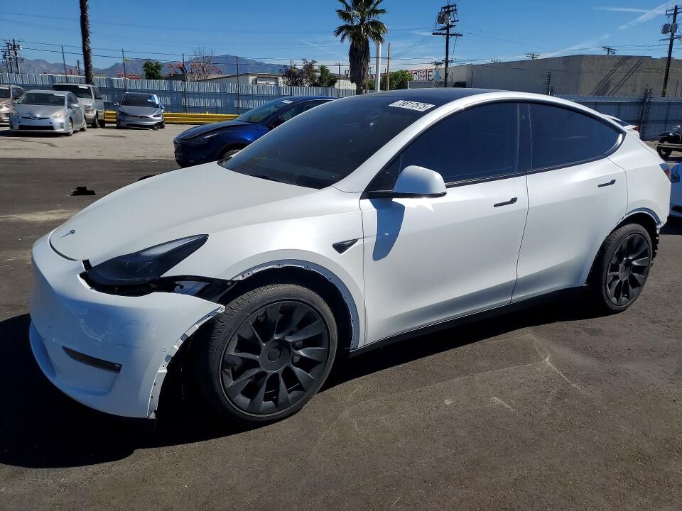 2022 TESLA Model Y