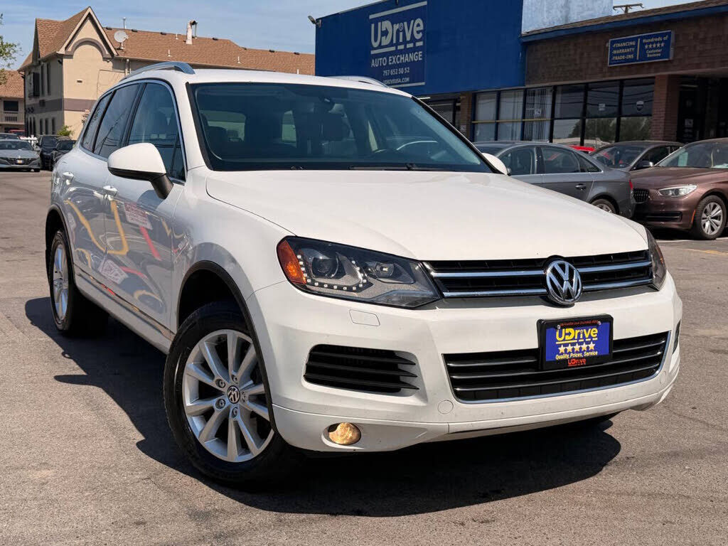 2014 VOLKSWAGEN Touareg
