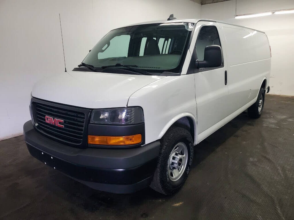 2023 GMC Savana