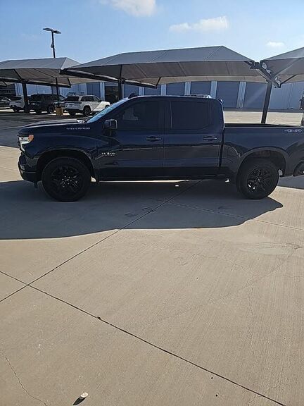 2023 CHEVROLET Silverado