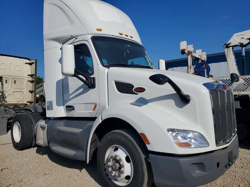 2018 PETERBILT 579