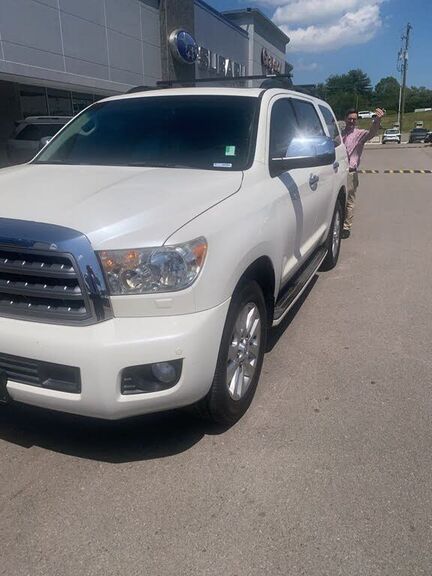 2012 TOYOTA Sequoia