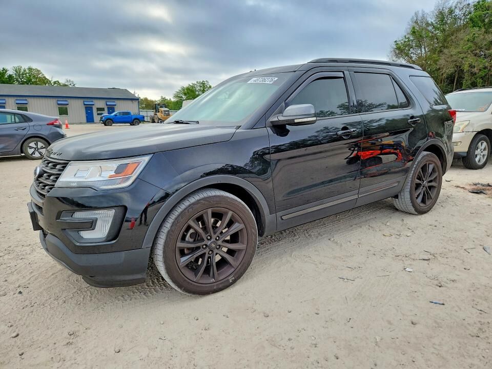 2017 FORD Explorer