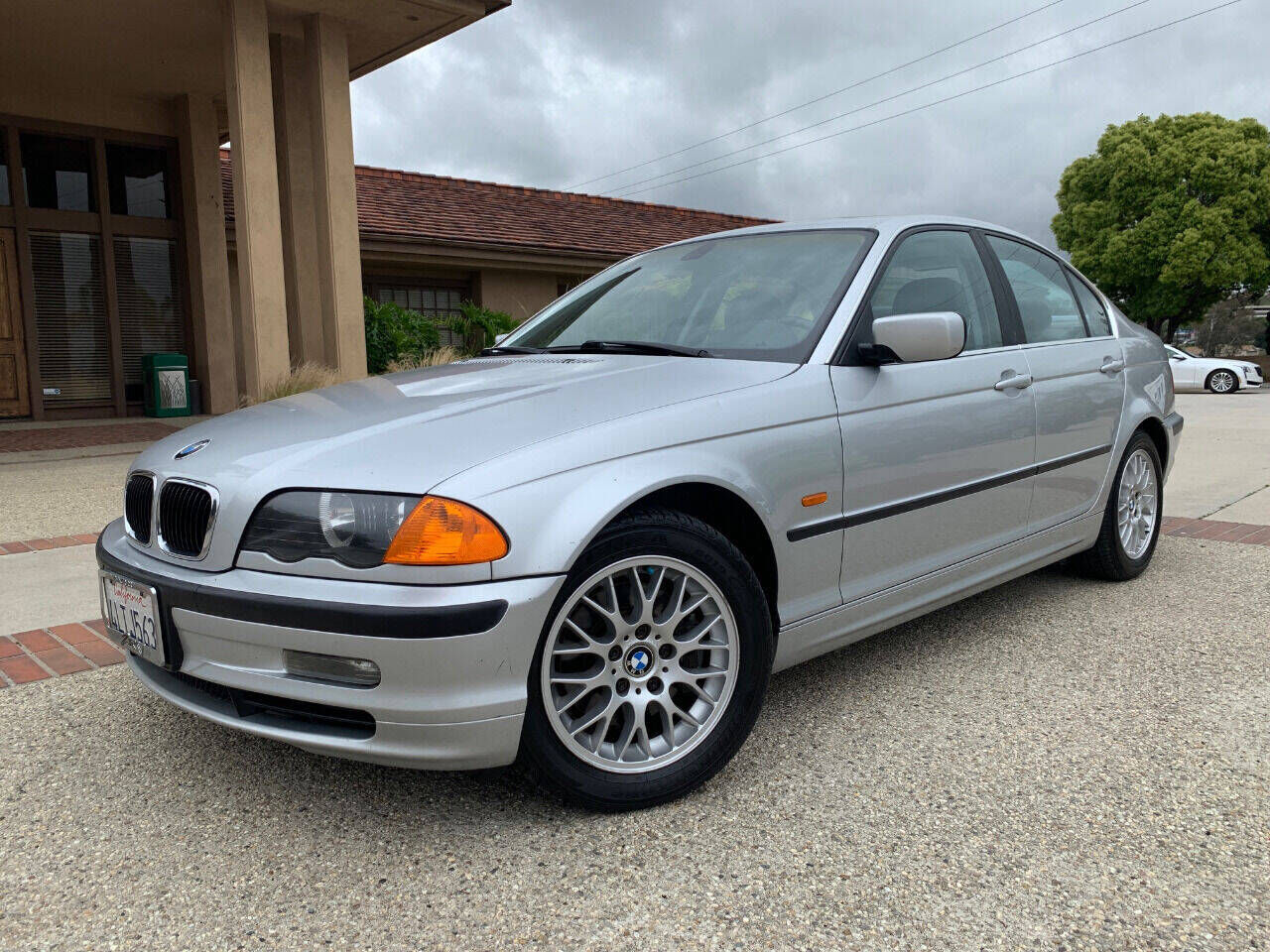 2000 BMW 3 Series