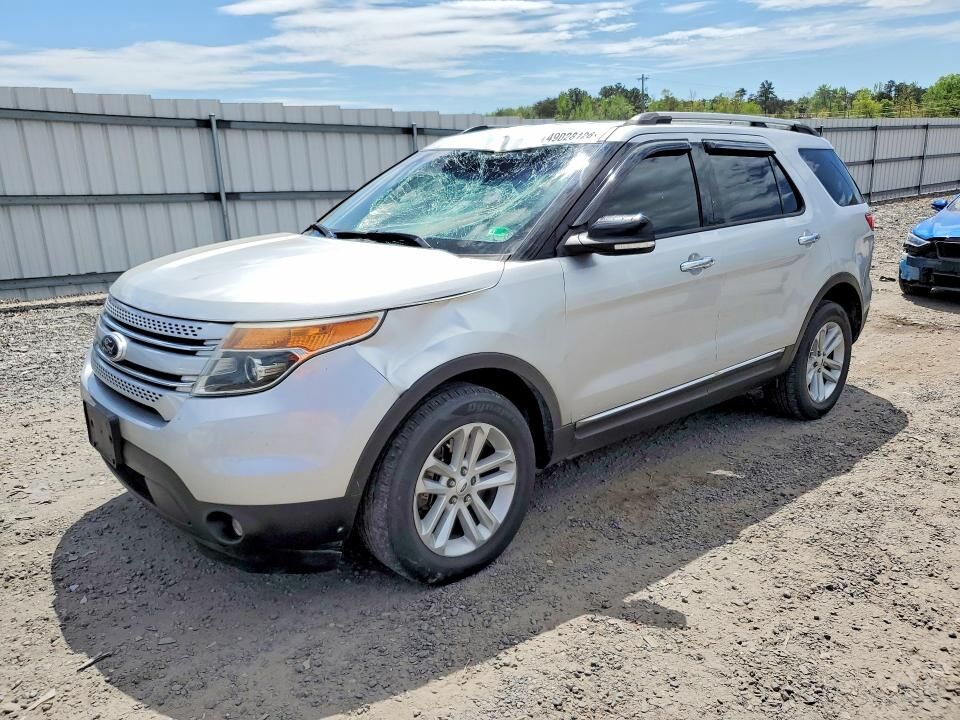 2014 FORD Explorer