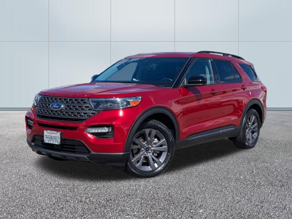 2023 FORD Explorer