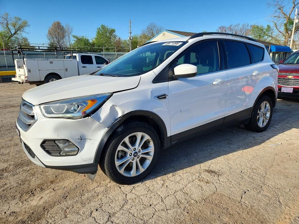 2017 FORD Escape