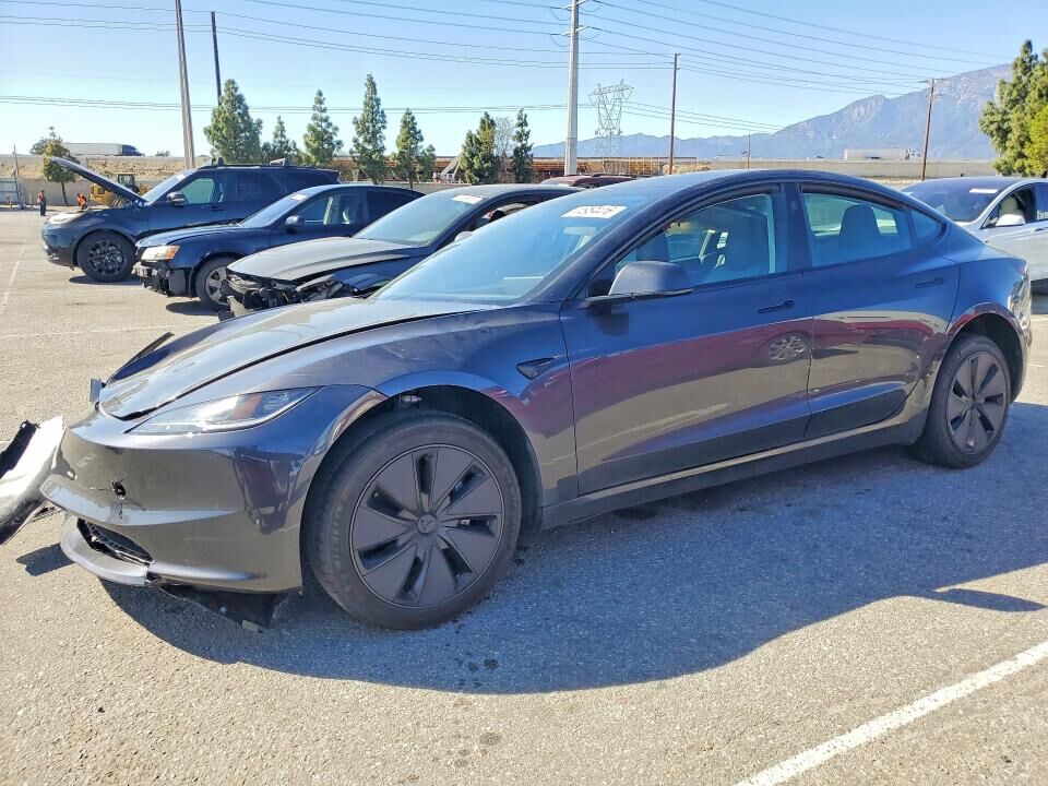2024 TESLA Model 3