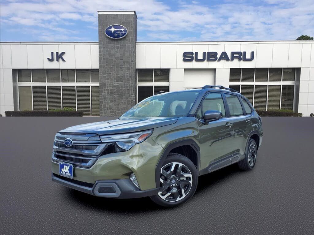 2025 SUBARU Forester