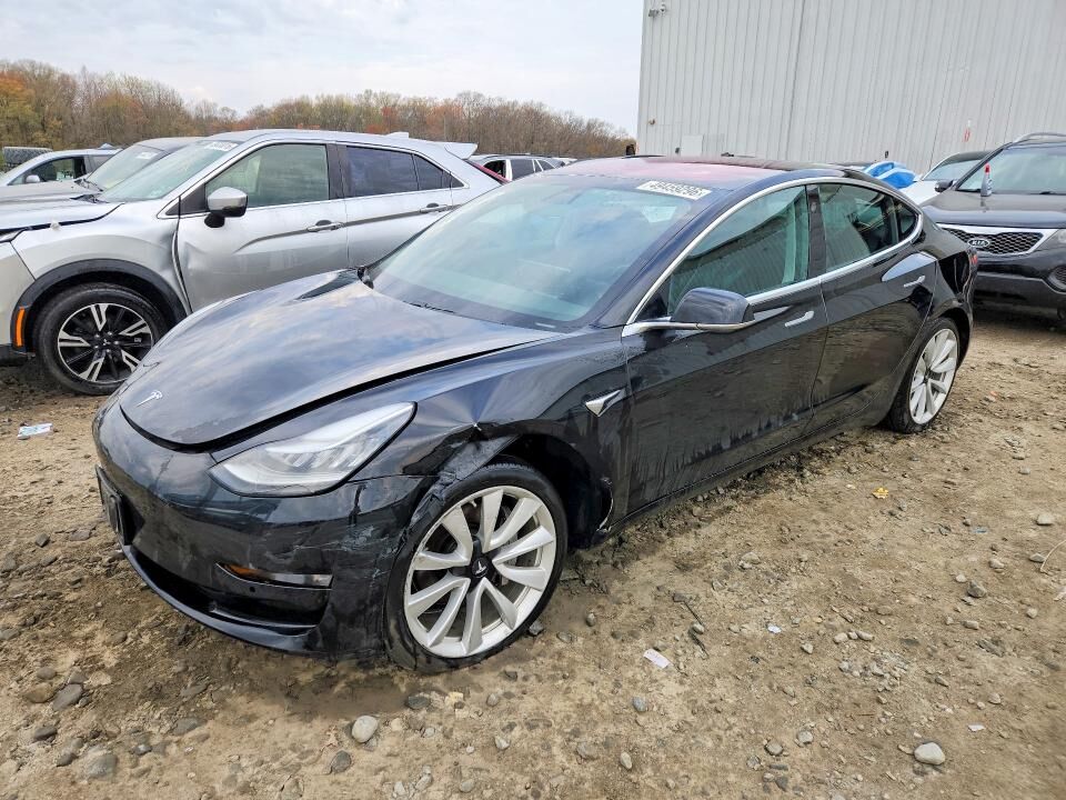 2018 TESLA Model 3