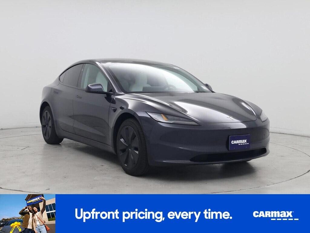 2025 TESLA Model 3