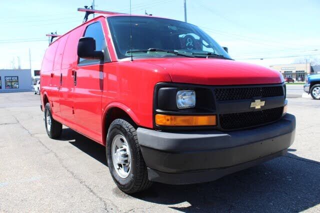 2017 CHEVROLET Express