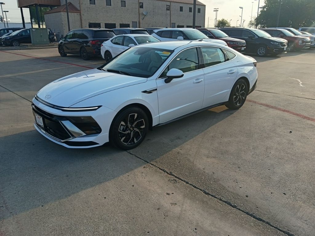 2025 HYUNDAI Sonata